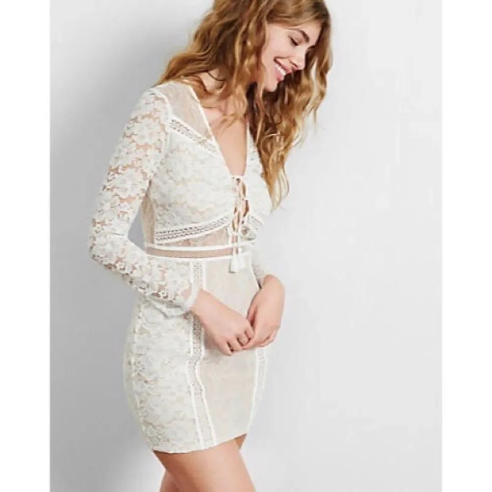 ✨NWOT✨Lace-Up Mixed Lace Mini Dress✨